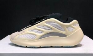 Adidas originals Yeezy 700 V3