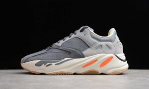 Adidas Yeezy boost 700 V2