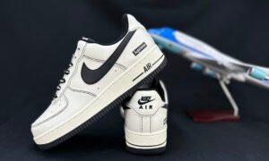 Nike Air Force 1 Low “Supreme"