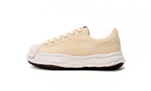 Maison. MIHARA YASUHIRO