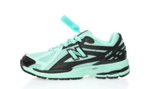 New Balance M1906R black green