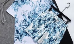 ensemble Louis Vuitton - Tshirt + short