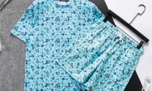 ensemble Louis Vuitton - Tshirt + short