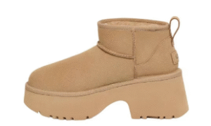 UGG Sneakers