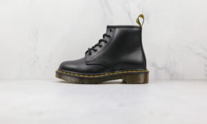 Dr. Martens platform boot bottines